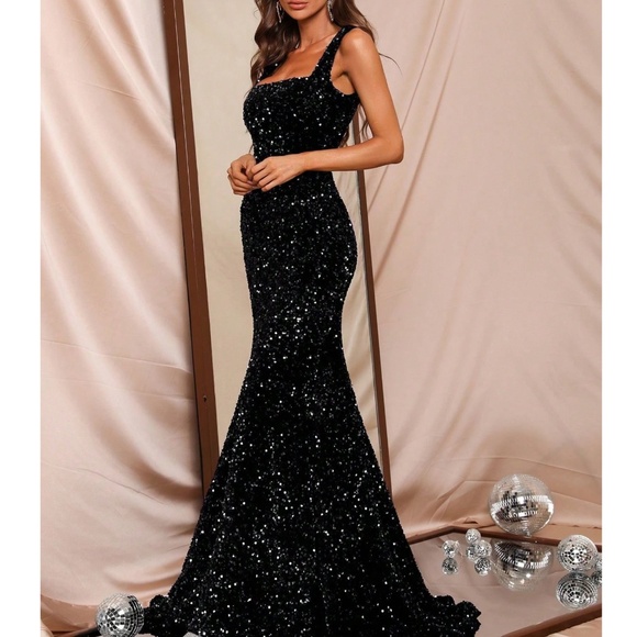 Luxe Black Sequin Zip up Mermaid Hem Black Tie Formal Party Gown Dress - Picture 2 of 5